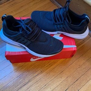 Black and white Prestos